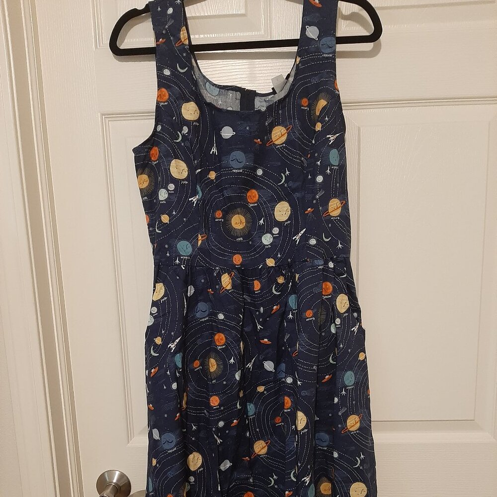 Retrolicious Space dress, size XL